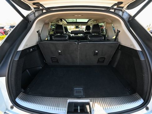 Used 2023 Acura MDX SH-AWD w/ Advance Package image 16
