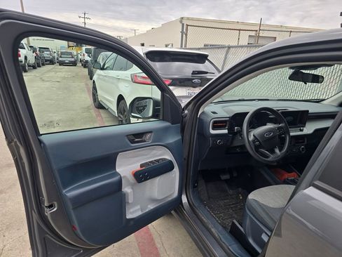 Used 2022 Ford Maverick XLT image 7