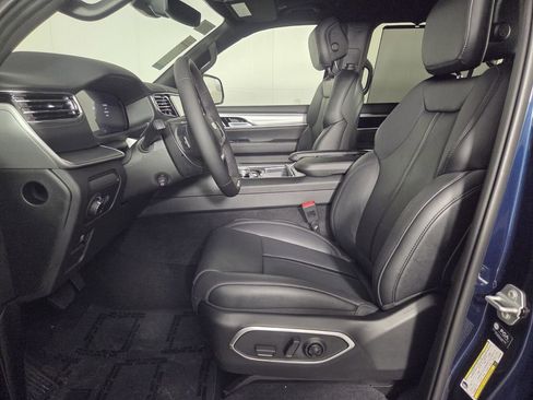 New 2026 Jeep Grand Wagoneer Limited AWD/4WD image 9