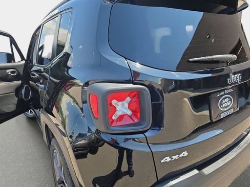 Used 2016 Jeep Renegade Latitude w/ Popular Equipment Group AWD/4WD image 36