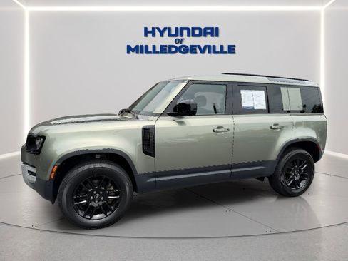 Used 2025 Land Rover Defender 110 S AWD/4WD image 3