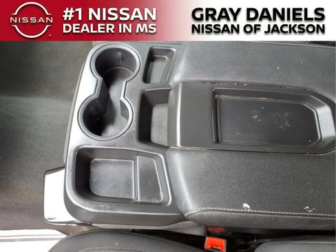 Used 2022 GMC Sierra 1500 SLE AWD/4WD image 24