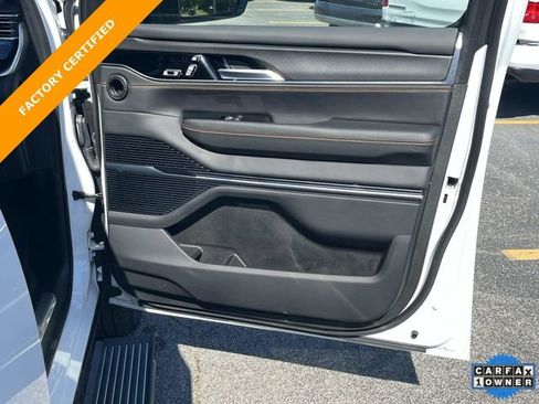 Certified 2024 Jeep Grand Wagoneer Series III w/ Rear Seat Video Group 1 AWD/4WD image 25