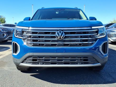 New 2026 Volkswagen Atlas SE FWD image 2