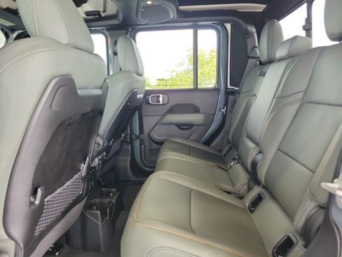 New 2025 Jeep Gladiator Mojave AWD/4WD image 9