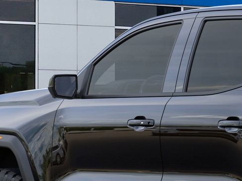 New 2026 GMC Canyon Elevation w/ Convenience Package image 12