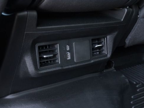 Used 2025 Chevrolet Silverado 2500 Custom w/ Custom Value Package image 18