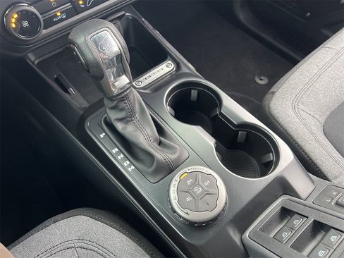 New 2025 Ford Bronco Base image 8