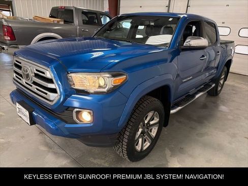 Used 2018 Toyota Tacoma Limited AWD/4WD image 4
