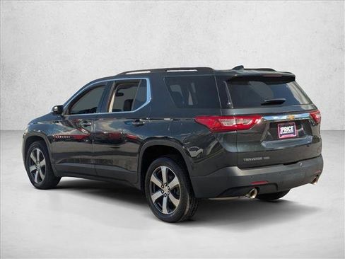Used 2021 Chevrolet Traverse LT w/ LT Premium Package AWD/4WD image 9