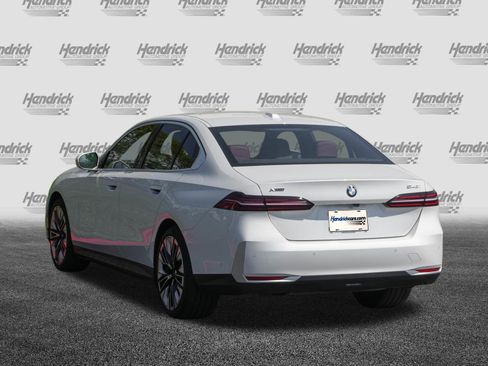 Certified 2026 BMW 540i xDrive AWD/4WD image 7