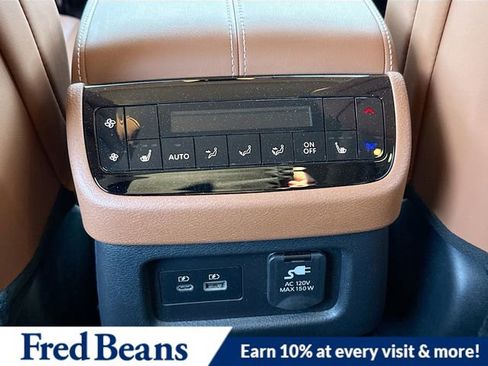 Used 2024 INFINITI QX60 Sensory w/ Vision Package image 31