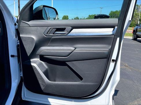 Used 2025 GMC Terrain Elevation AWD/4WD image 23