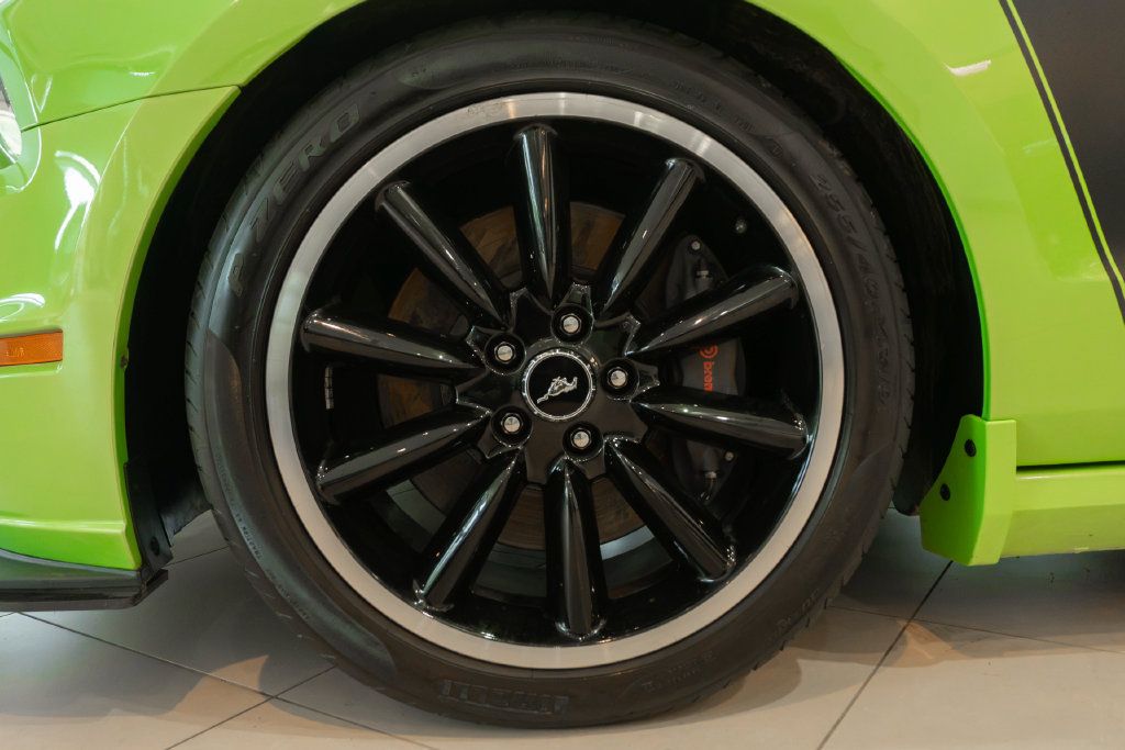 Used 2013 Ford Mustang Boss 302 w/ Boss 302 Accessory Pkg RWD image 2