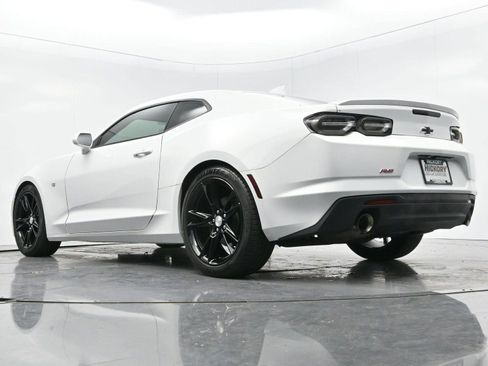 Used 2020 Chevrolet Camaro LT w/ RS Package image 39