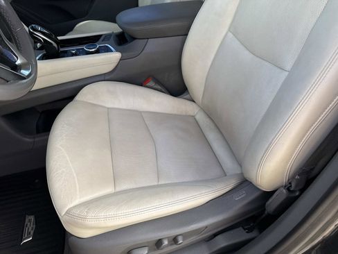 Used 2020 Cadillac XT6 Premium Luxury image 23