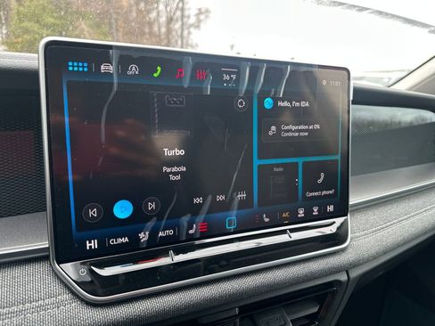 New 2026 Volkswagen Tiguan S image 9