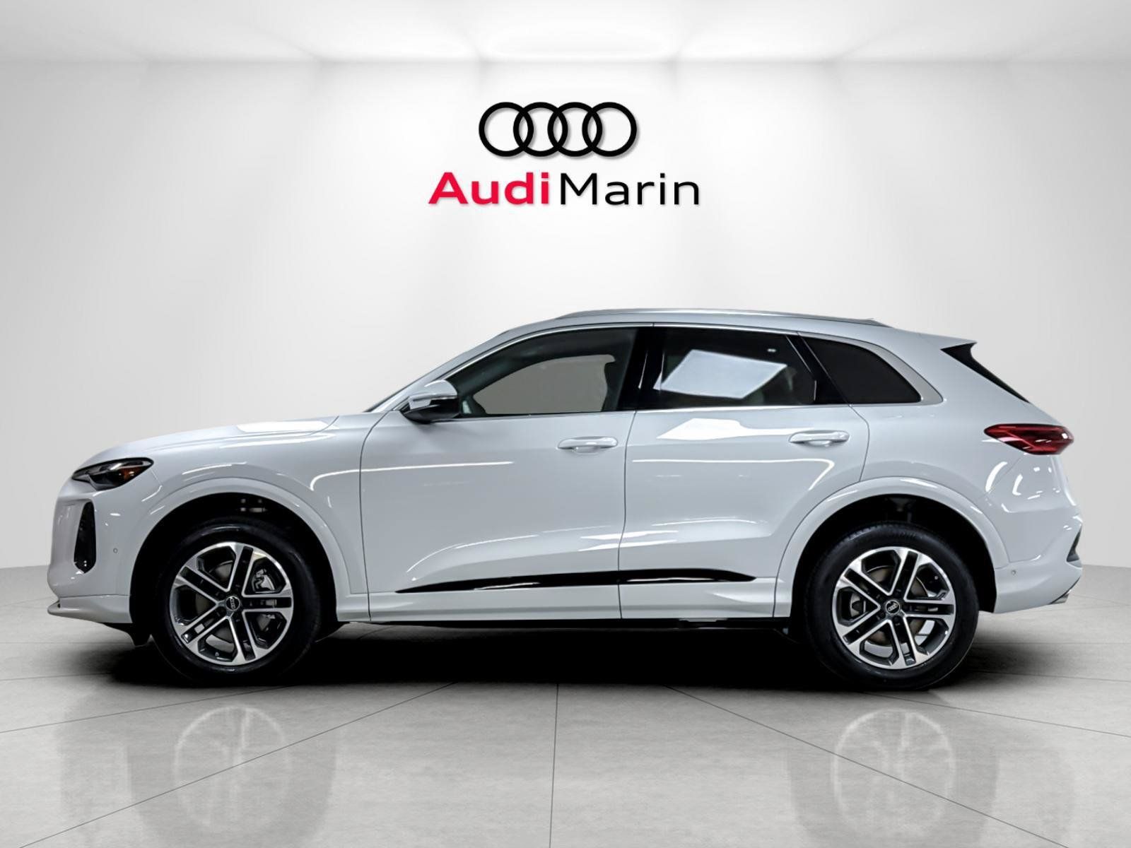 New 2026 Audi Q5 Premium AWD/4WD image 2
