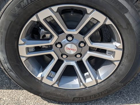 New 2027 GMC Terrain Elevation w/ Technology Package II FWD image 10
