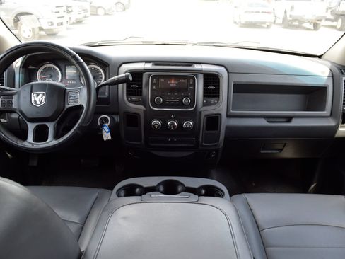 Used 2017 RAM 3500 Tradesman RWD image 5