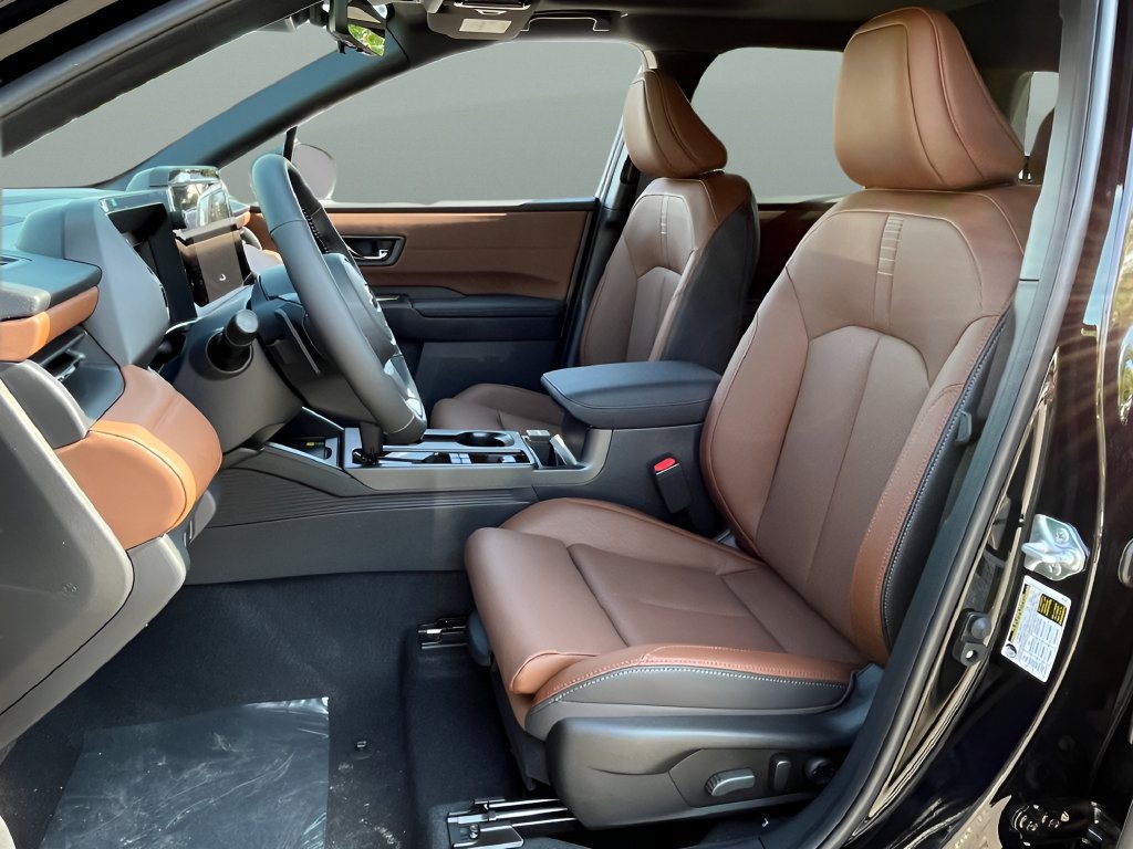 New 2026 Subaru Outback Touring AWD/4WD image 12