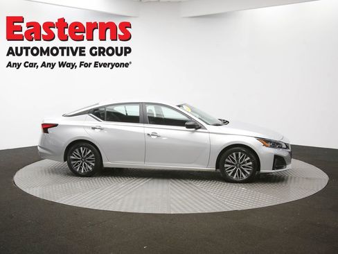 Used 2024 Nissan Altima 2.5 SV image 44