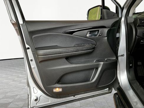 Used 2019 Honda Pilot Elite image 20