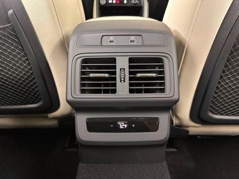 Used 2025 Audi Q5 Premium AWD/4WD image 33
