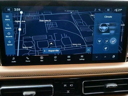 Certified 2023 Lincoln Nautilus Reserve w/ Luxury Package image 16