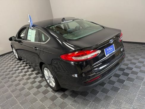 Used 2020 Ford Fusion SE FWD image 9