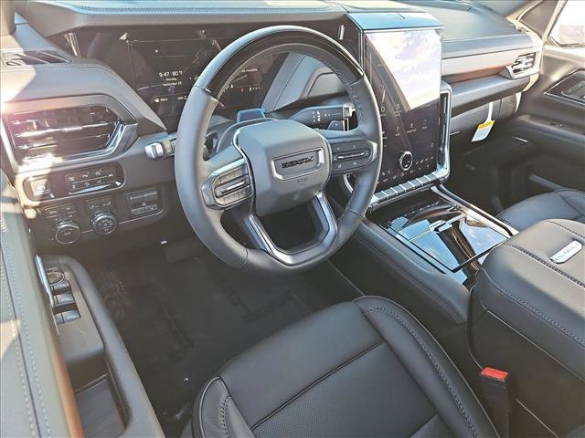 New 2026 GMC Yukon Denali w/ Advanced Technology Package AWD/4WD image 3