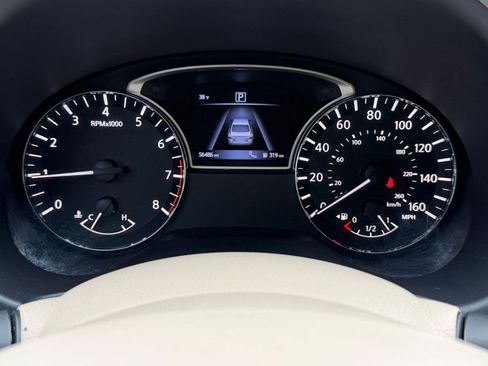 Used 2016 Nissan Altima 2.5 SL w/ Moonroof Package image 16