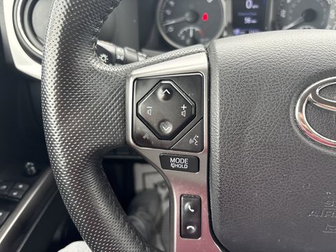 Used 2021 Toyota Tacoma SR5 image 21