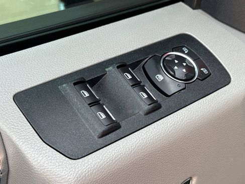 Used 2020 Ford F150 XLT w/ Equipment Group 302A Luxury AWD/4WD image 19