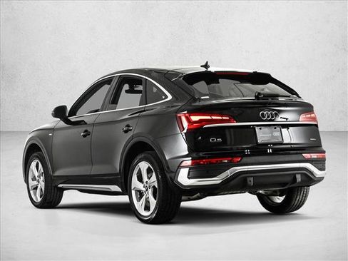 Certified 2025 Audi Q5 2.0T Premium Plus w/ Premium Plus Package AWD/4WD image 8