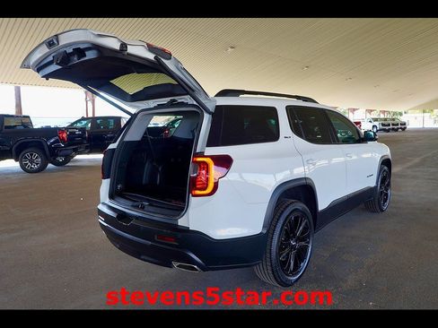 Used 2022 GMC Acadia SLT w/ Elevation Edition FWD image 4