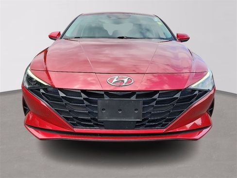 Used 2023 Hyundai Elantra SEL w/ Convenience Package image 2