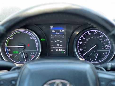 Used 2023 Toyota Camry SE FWD image 14