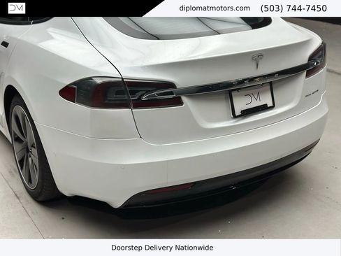 Used 2020 Tesla Model S Long Range Plus image 14