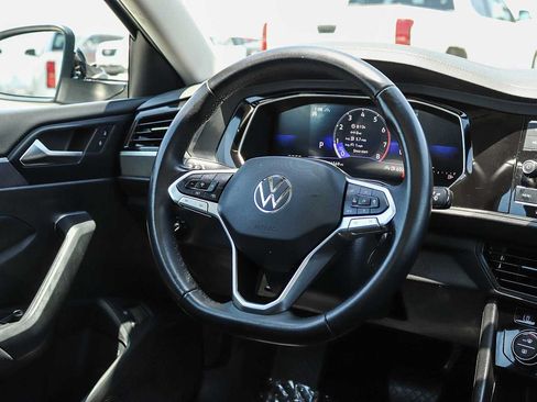 Used 2023 Volkswagen Jetta SE w/ Panoramic Sunroof Package FWD image 15
