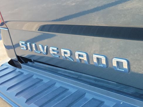 Used 2018 Chevrolet Silverado 1500 LT w/ All Star Edition image 11