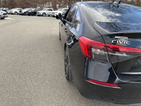 Certified 2024 Honda Civic Sport image 13