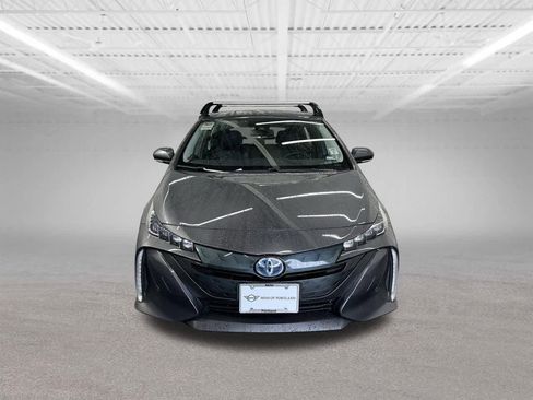 Used 2022 Toyota Prius Prime XLE image 7