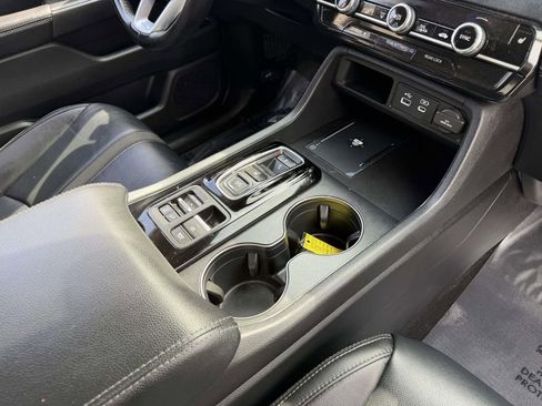Used 2025 Honda Pilot EX-L image 15