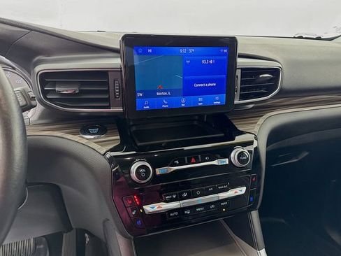 Used 2022 Ford Explorer Limited image 15