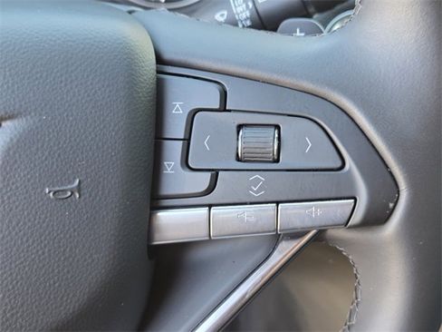 New 2025 Cadillac XT6 Luxury image 23