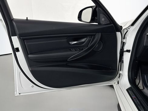 Used 2018 BMW M3 CS w/ Executive Package RWD image 21