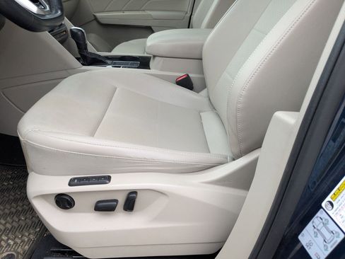 Used 2021 Volkswagen Atlas SEL R-Line image 9