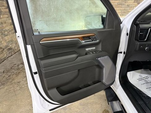 Used 2023 GMC Sierra 1500 Denali w/ Technology Package image 11