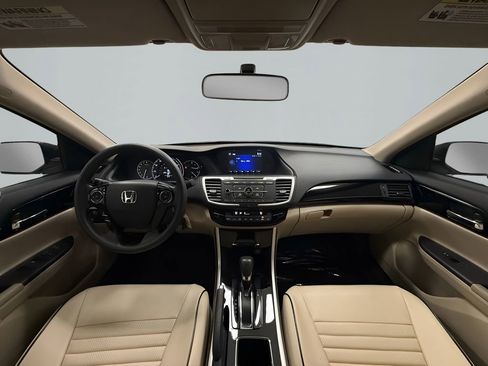 Used 2017 Honda Accord LX image 15
